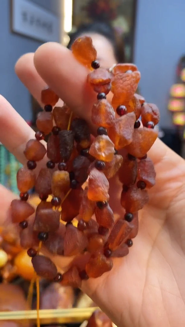 未镶嵌颈饰琥珀项链