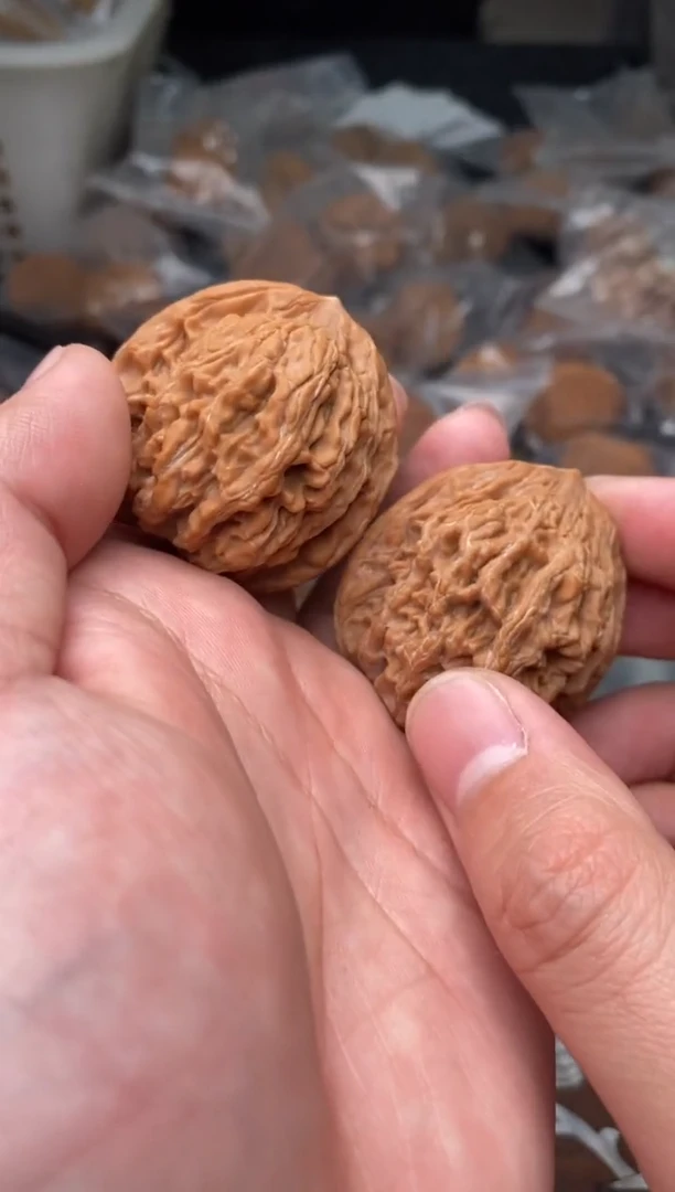 【闪购商品】文玩核桃把件G103号40尺虎头