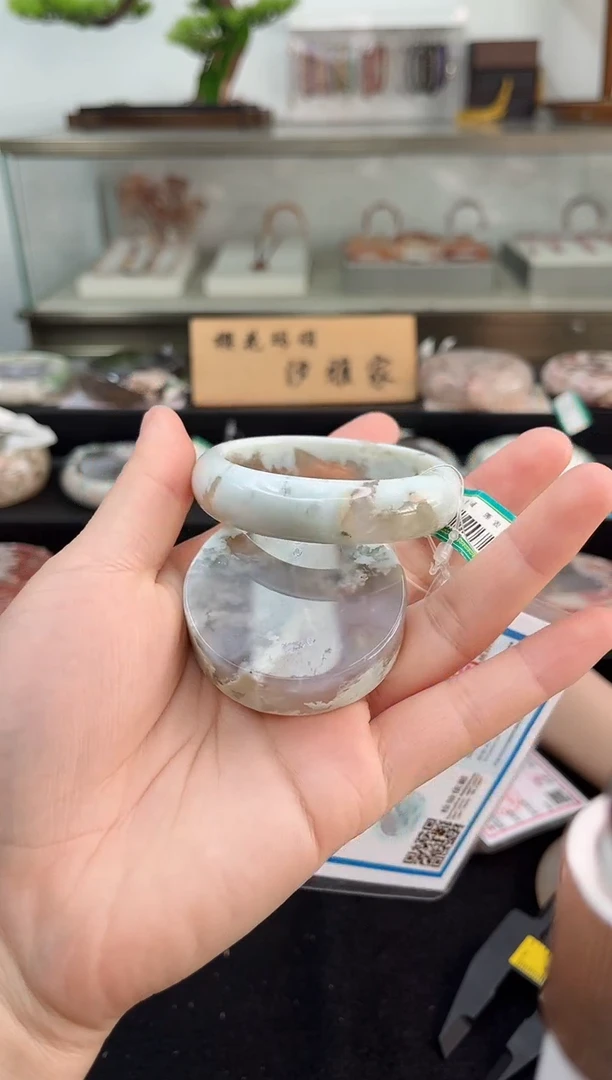 未镶嵌手镯石英质玉50圈口（赠品镯心）6568002