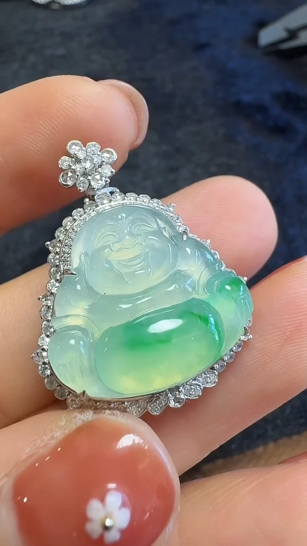 【闪购商品】翡翠吊坠(不含链)18K金镶嵌吊坠