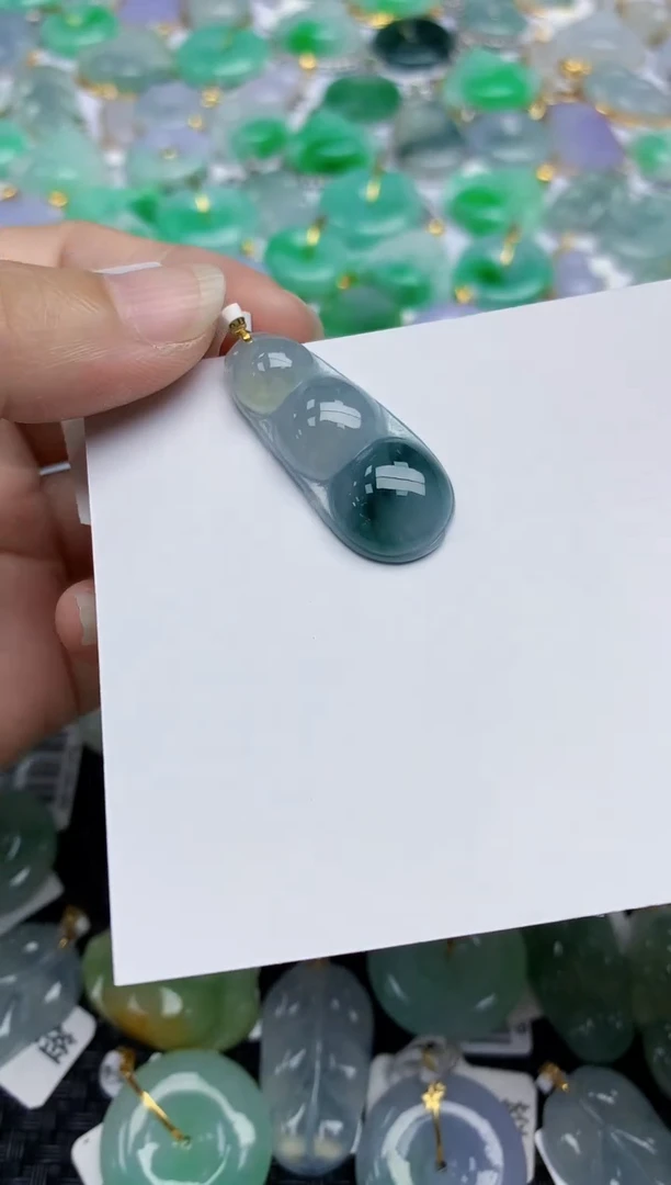 翡翠18K金镶嵌颈饰天然翡翠A货