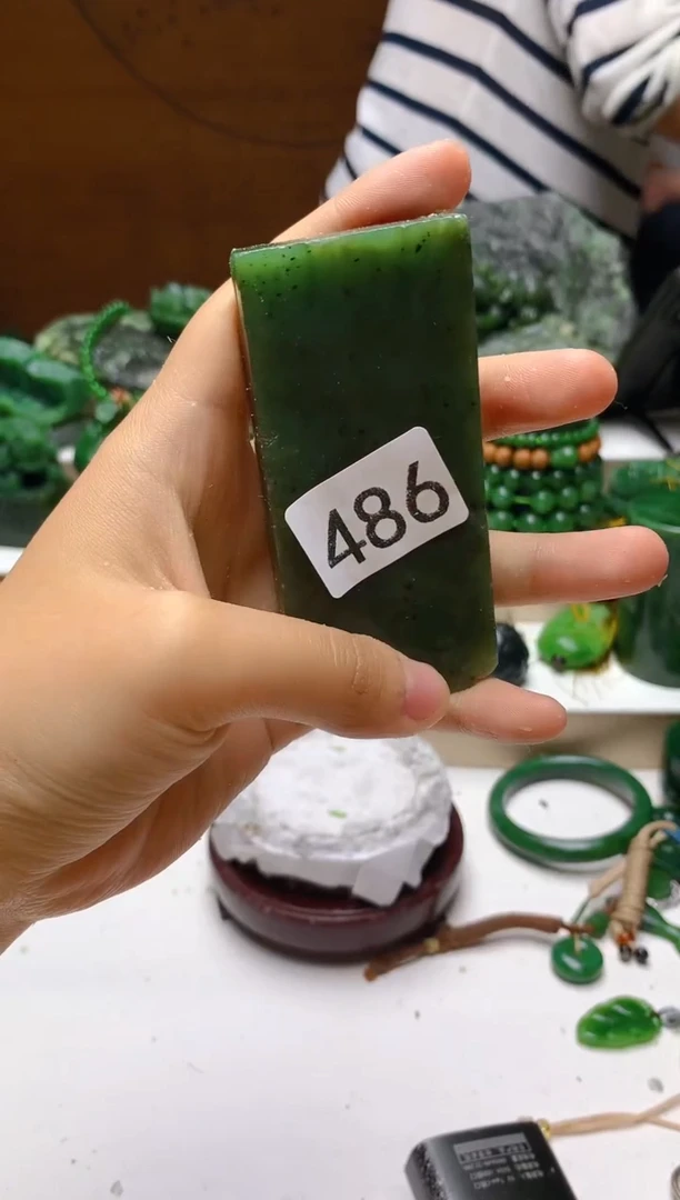 未镶嵌和田玉（碧玉）珠宝半成品1