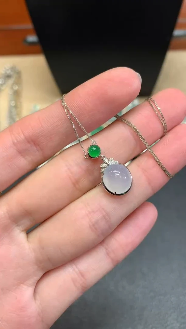 【闪购商品】翡翠颈饰18K金镶嵌蛋面【无服务费】