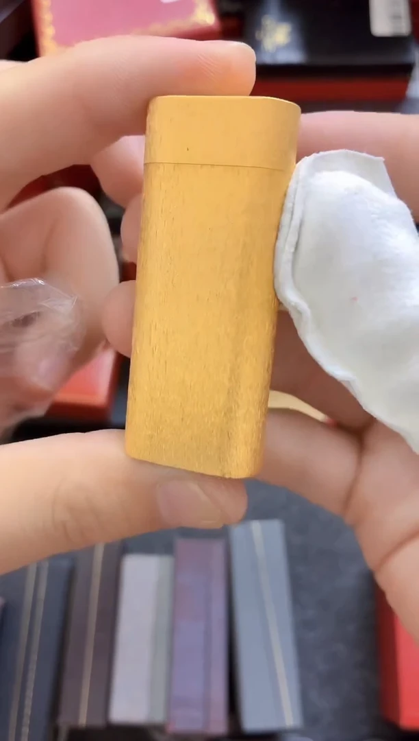 短卡金树皮打火机