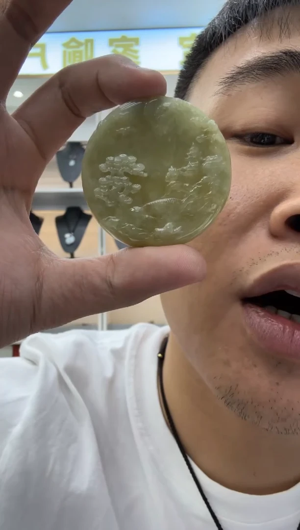 颈饰未镶嵌翡翠天然翡翠A货孤品一件