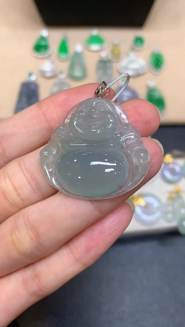 颈饰18K金镶嵌翡翠佛公【无服务费