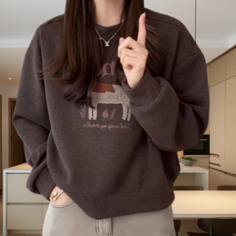 新款时尚休闲百搭丝绒小马刺绣加绒卫衣LK2508475