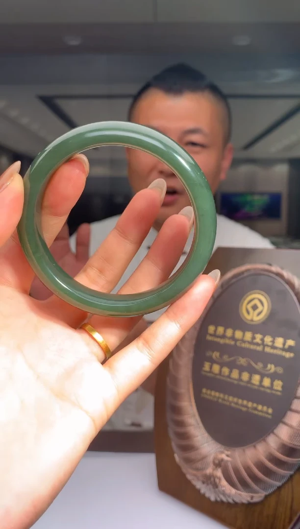 【闪购商品】定制和田玉Boss阳天然和田玉（拍一发一）