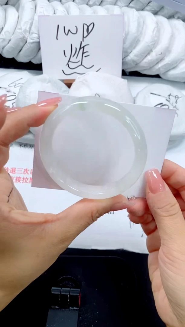 未镶嵌手镯石英质玉98-53.2