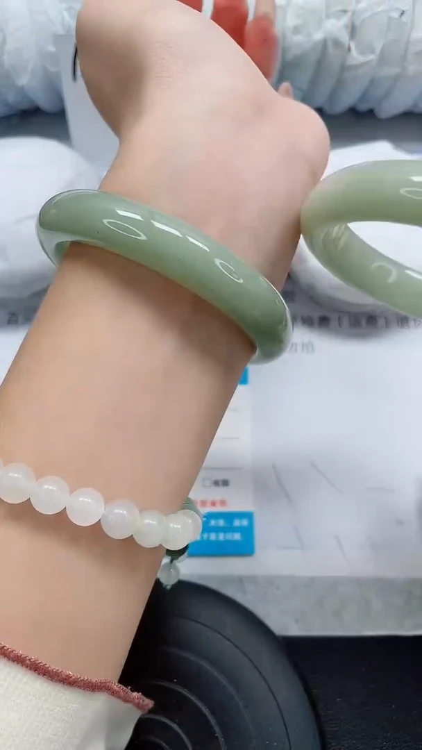 未镶嵌手镯石英质玉286-57/58