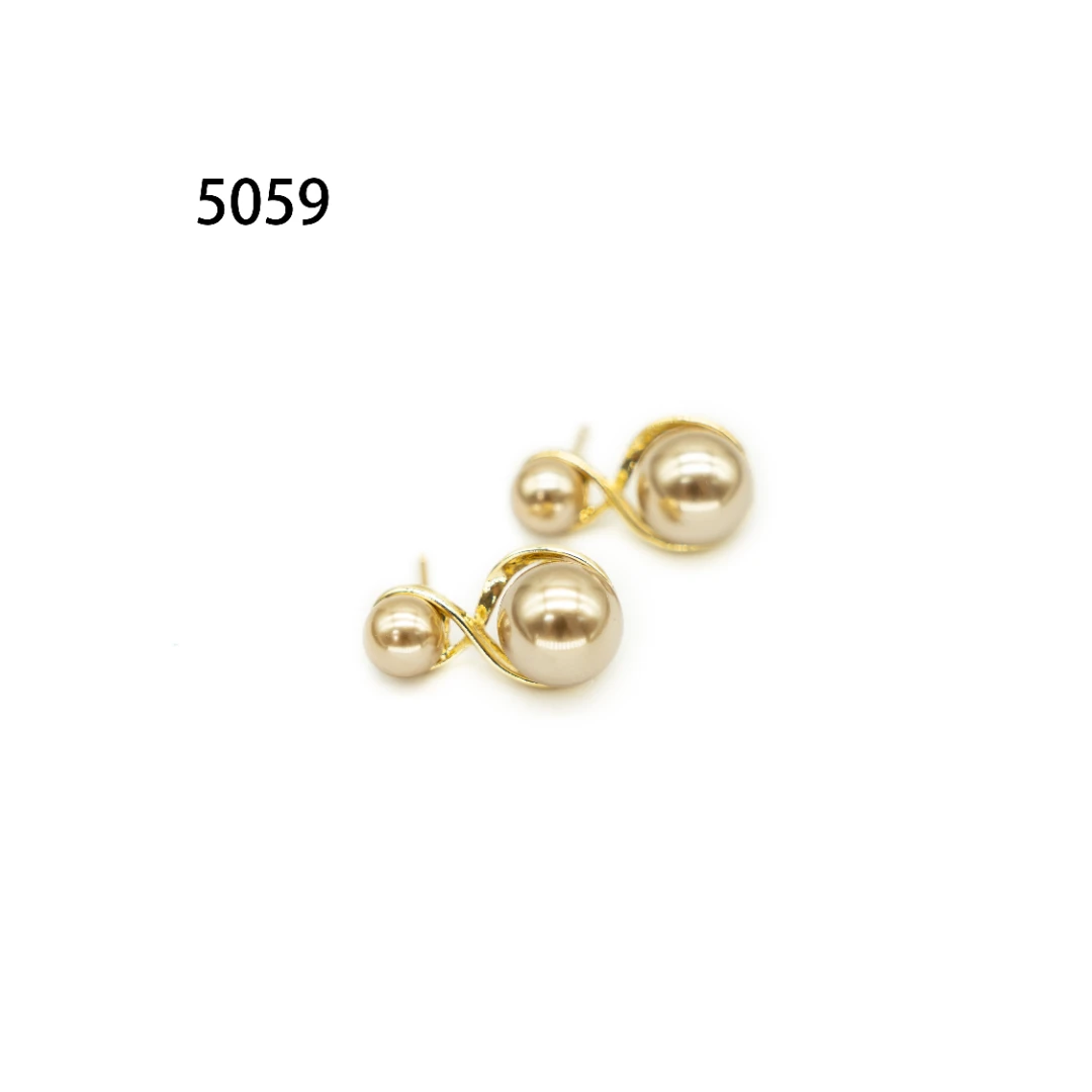 铜合金耳饰 时尚气质轻奢耳环新款小众设计高级感耳钉耳饰～5059