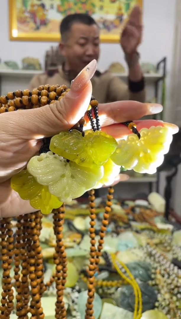 【闪购商品】岫玉吊坠未镶嵌多样性发货其中发一件