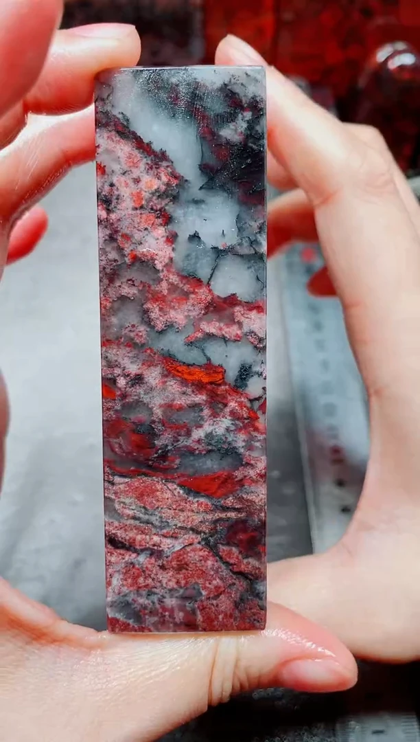 桂林鸡血玉素章3.0左右37