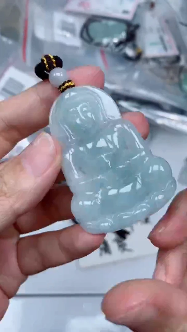 颈饰未镶嵌翡翠吊坠