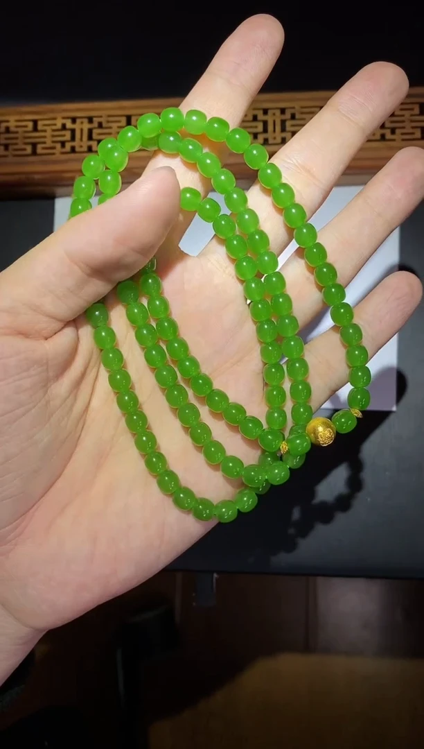 【闪购商品】和田玉（碧玉）颈饰18K金镶嵌卡6苹果绿项链19900