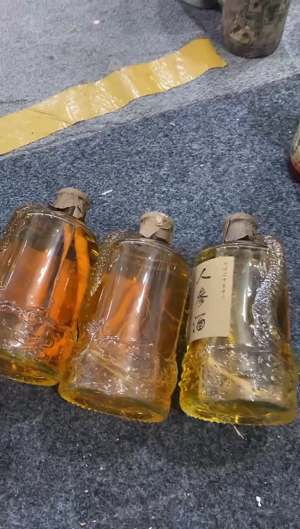 瓷片手工手绘龙凤呈祥瓶