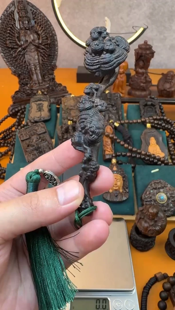 贡木把件《巴布亚贡木》如意手把件