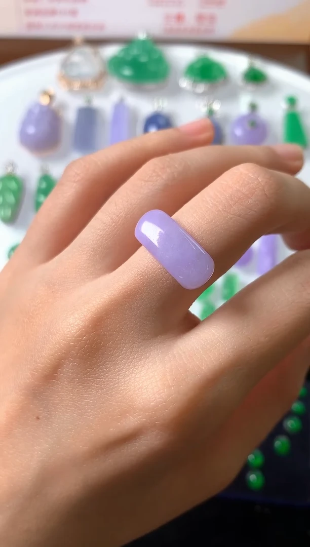 未镶嵌定制翡翠裸石（定制镶嵌）