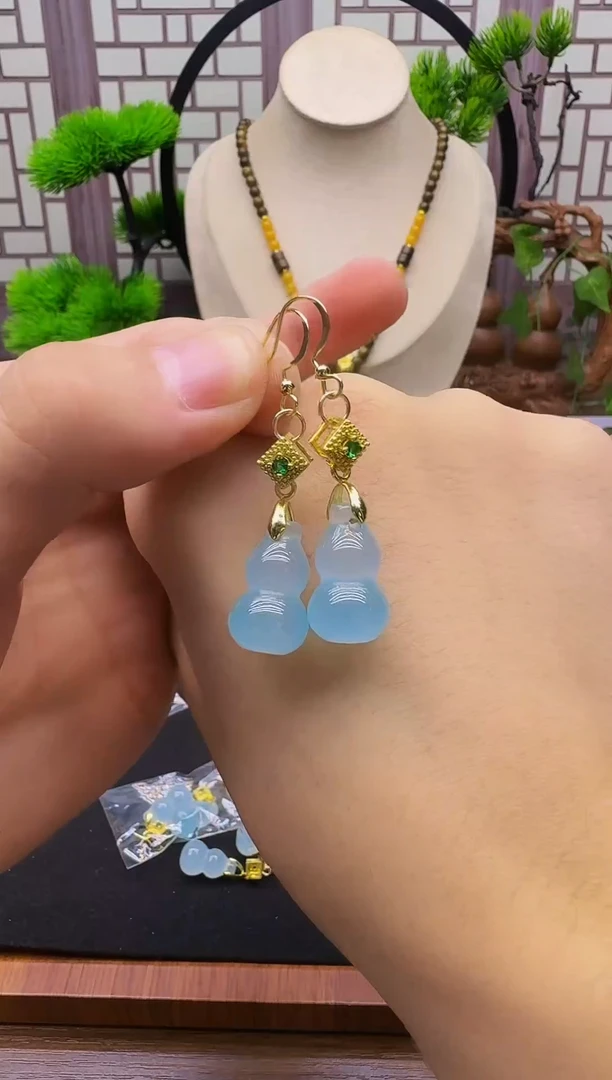 14K金镶嵌翡翠耳饰JH05