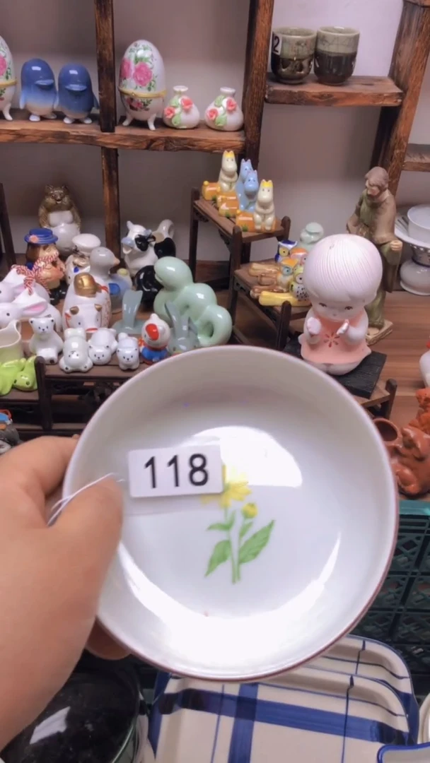 瓷片阿*A龙华精品陶瓷店