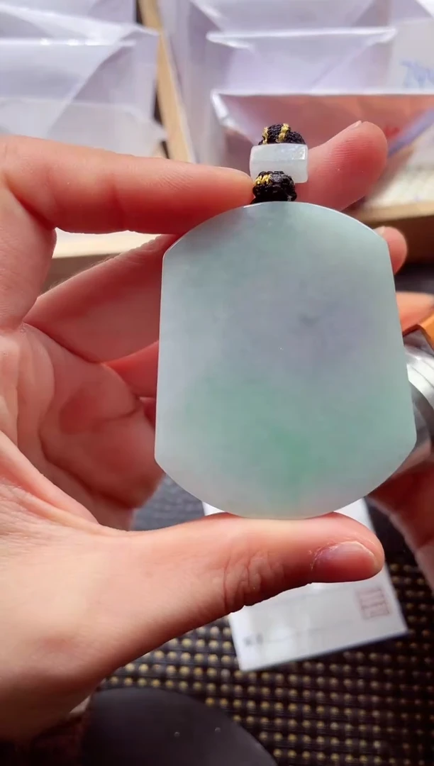 颈饰未镶嵌翡翠11111