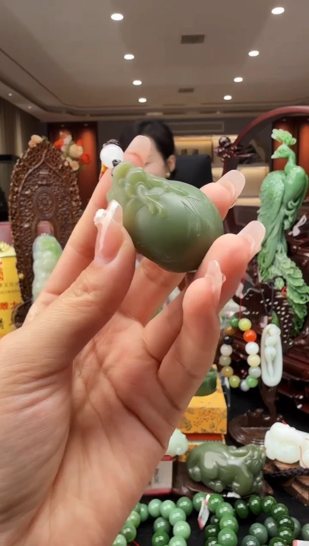 颈饰未镶嵌和田玉14szq