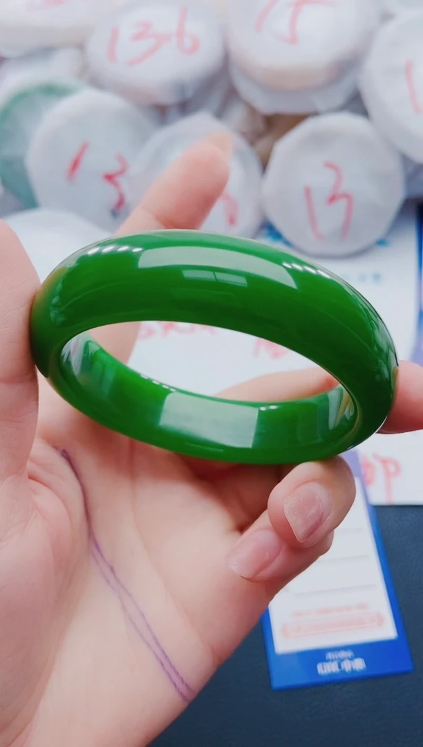 石英质玉手镯未镶嵌J116-57-58