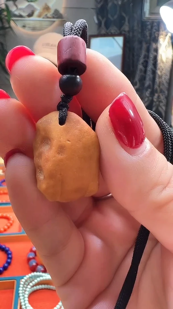 蜜蜡颈饰未镶嵌蜜蜡全皮吊坠
