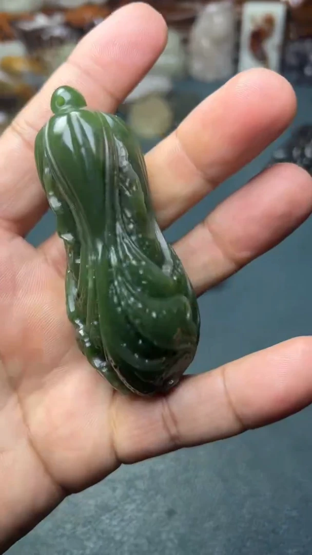 未镶嵌和田玉把件-