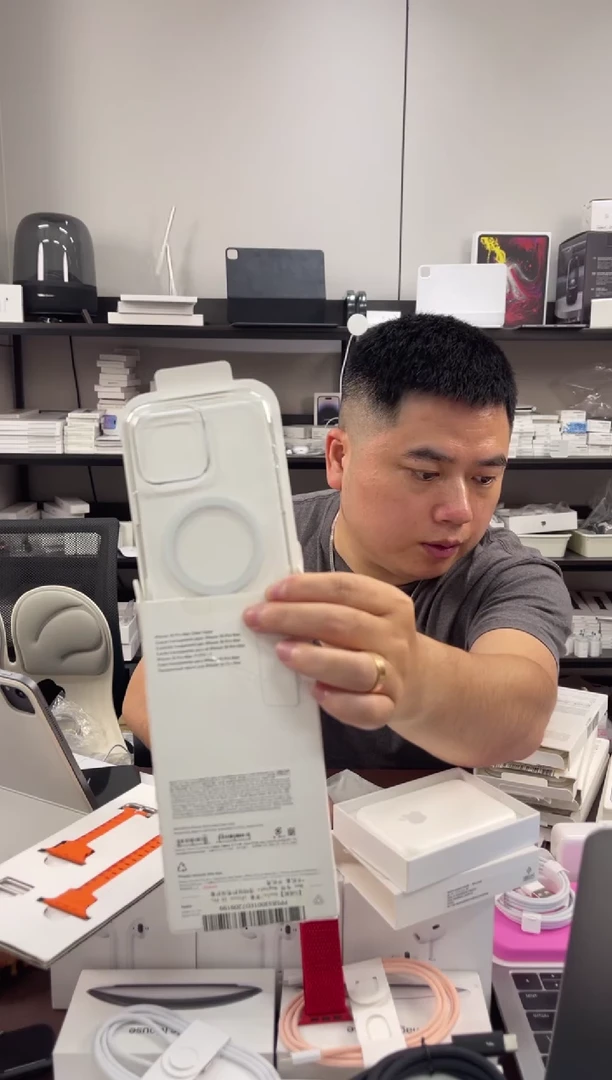 99新Apple苹果16pm透明