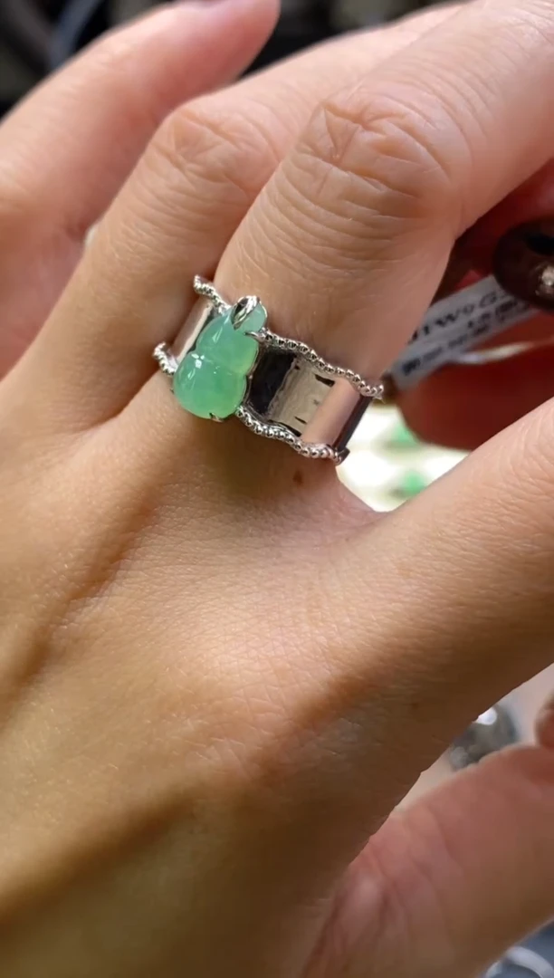 颈饰银S925镶嵌翡翠19286