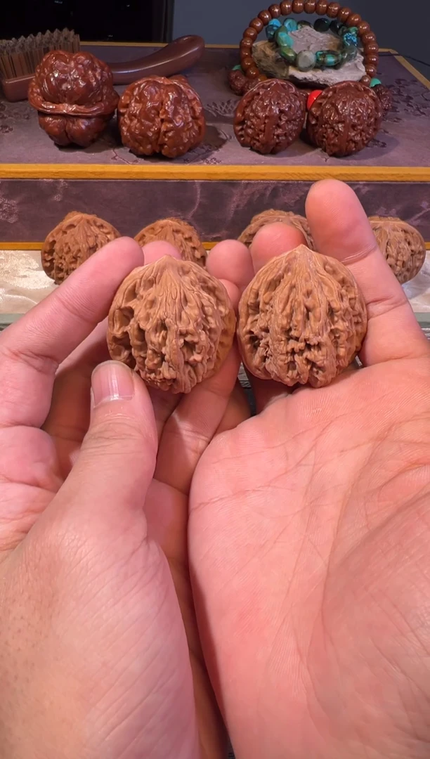 把件文玩核桃虎头文玩核桃