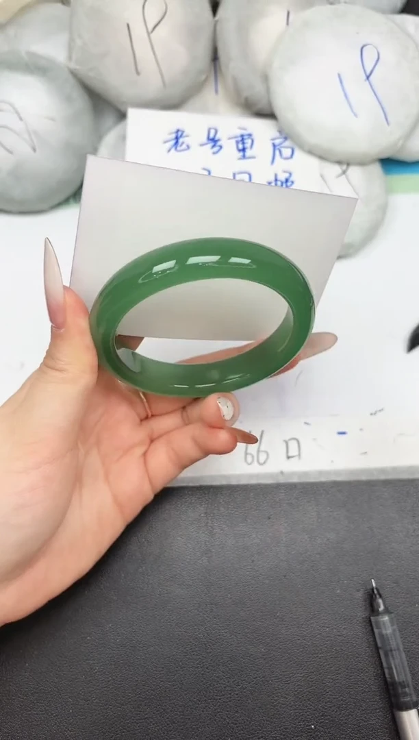 未镶嵌手镯石英质玉A163/59.8