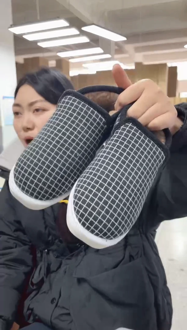 3-15黑格棉鞋37码