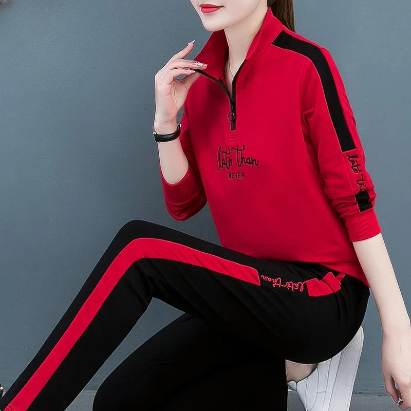 啄木鳥休闲运动棉套装好棉加绒女士新款红色宴会立领拉链字母时尚
