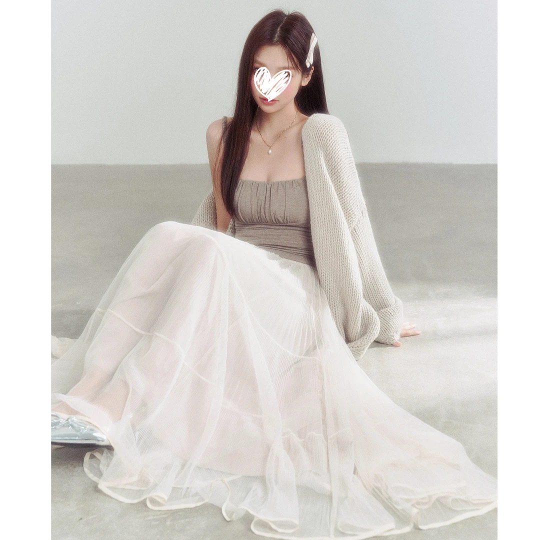 慵懒休闲风百搭针织罩衫+褶皱修身吊带背心+百褶半身裙三件套D610