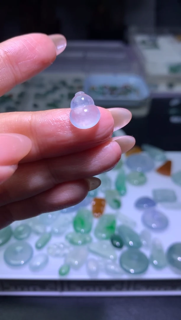 定制翡翠未镶嵌毛货