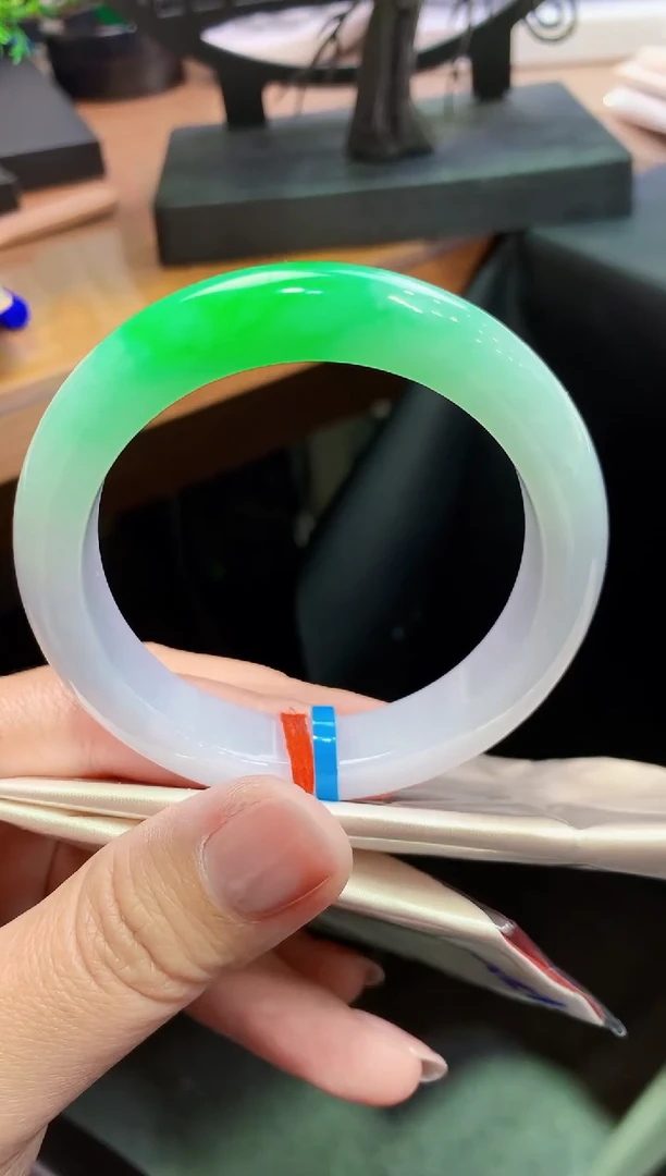 未镶嵌手镯翡翠k331天然A货缅甸翡翠54.3总价22万定金2万