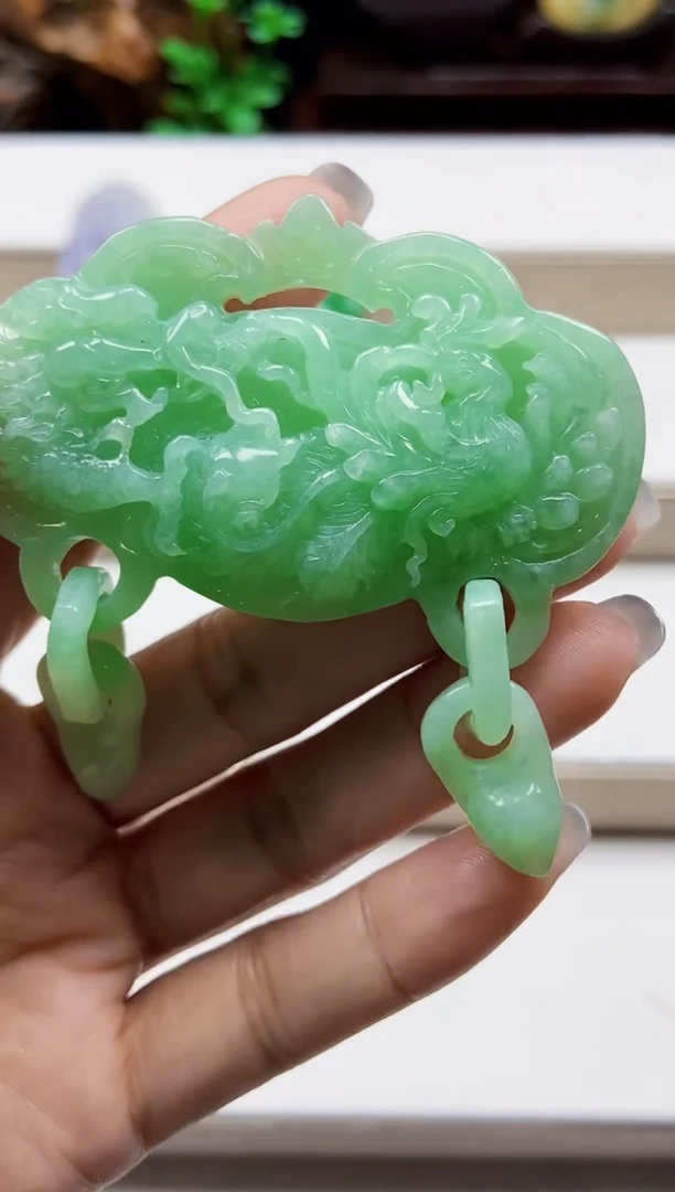 颈饰未镶嵌翡翠翡翠A货