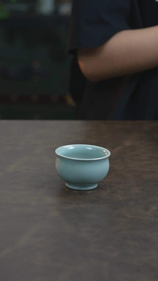 佛肚杯（天青）（王国奇）