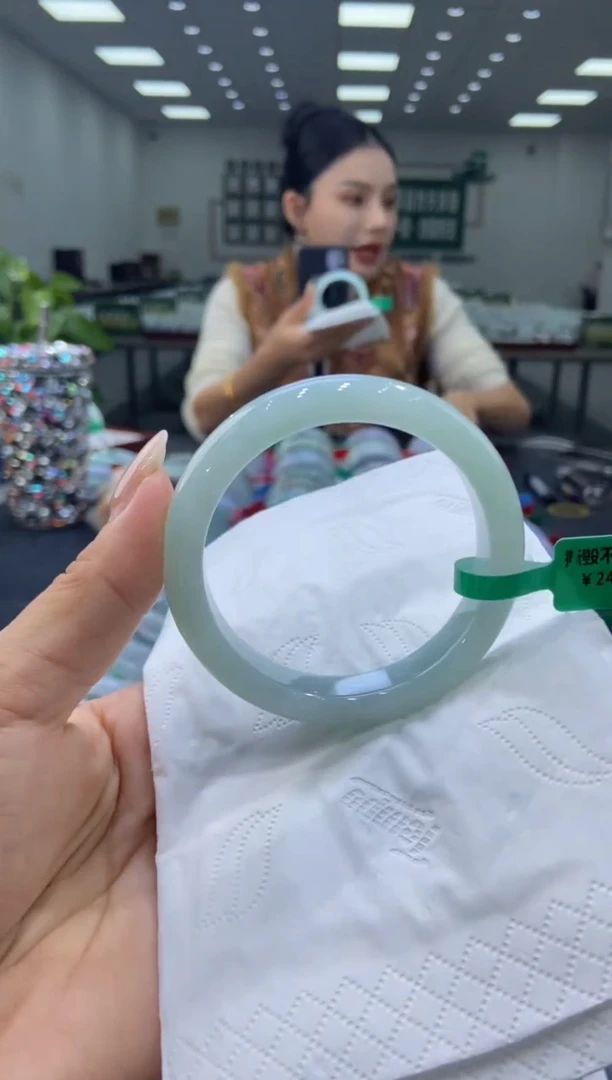 未镶嵌手镯翡翠00009589