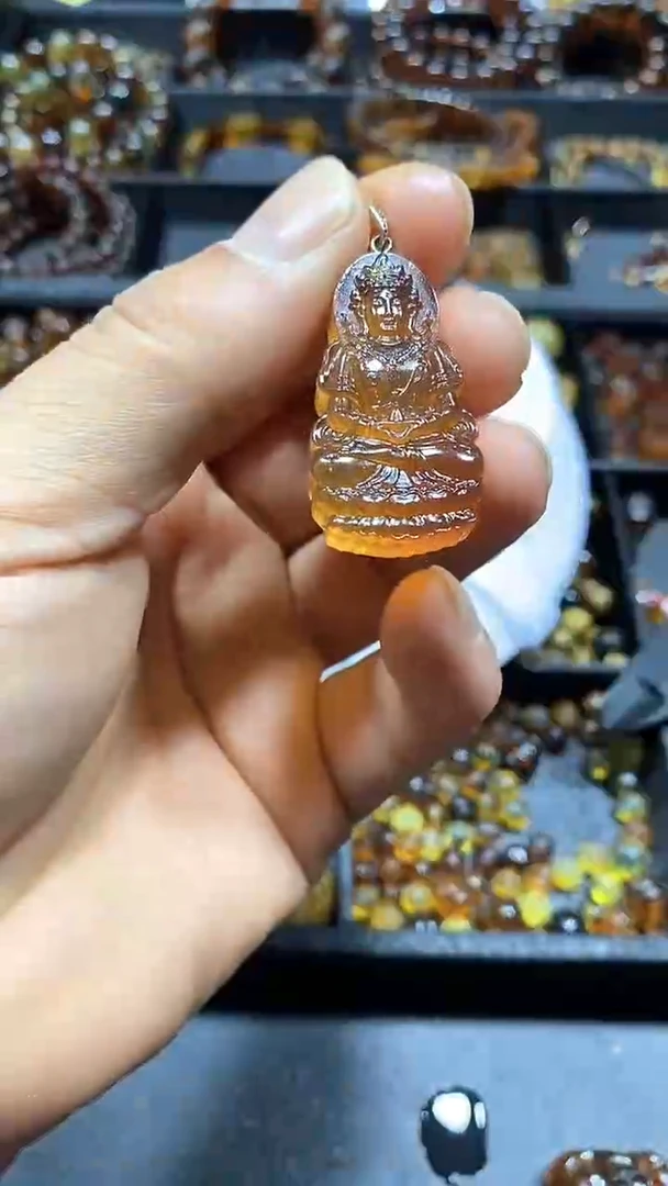 绿珀颈饰未镶嵌天然缅甸琥珀
