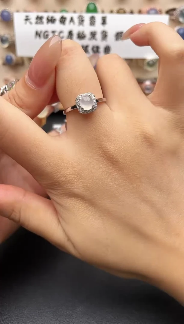 银S925镶嵌戒指翡翠一物一证一礼盒