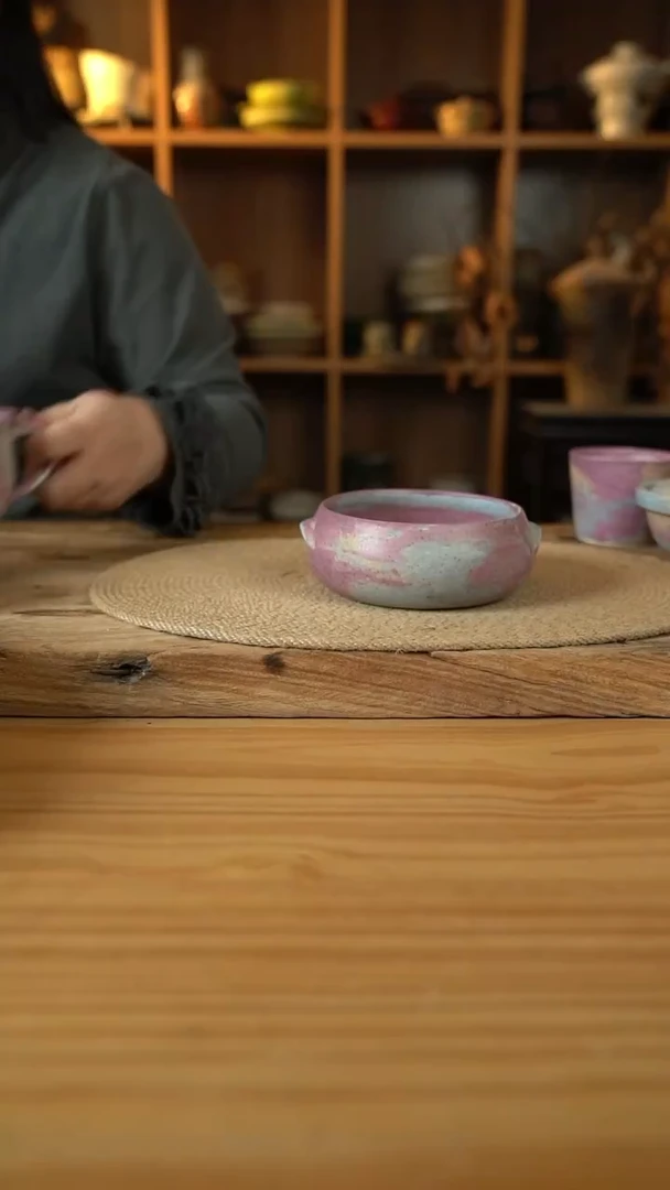 紫色系列的6英寸双耳猪耳钵碗1个