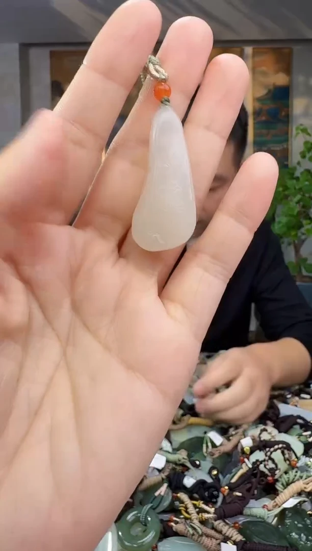 未镶嵌和田玉挂件拍一发一