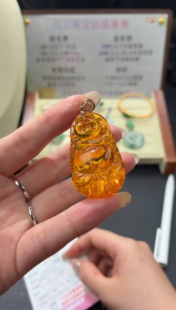 蜜蜡颈饰18K金镶嵌00003020