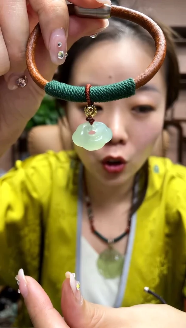 【闪购商品】岫玉未镶嵌手链·