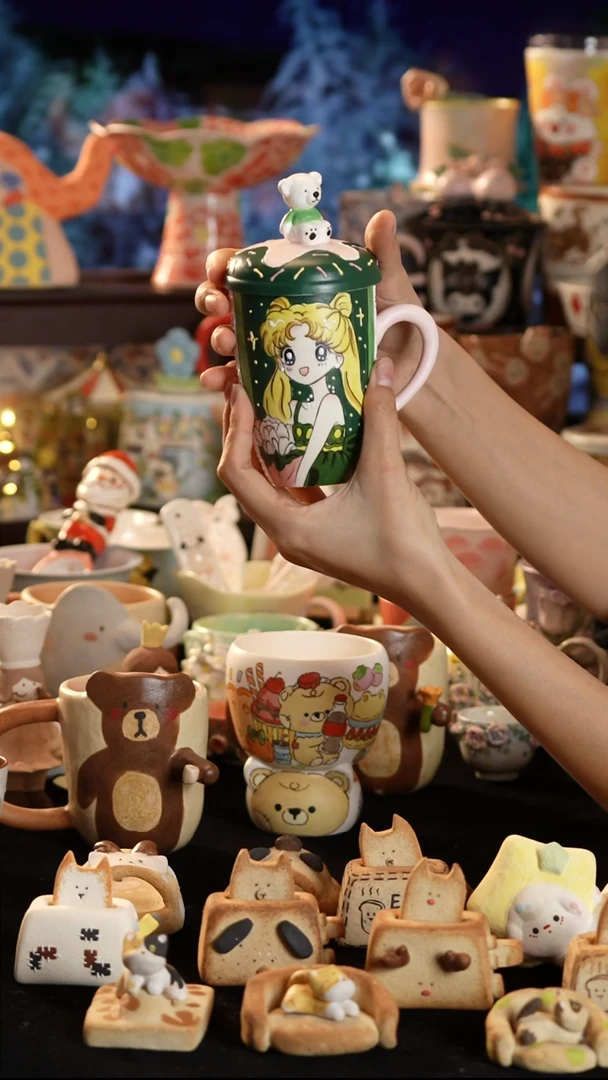 摆件陶景德镇釉下彩手绘设计师款陶瓷