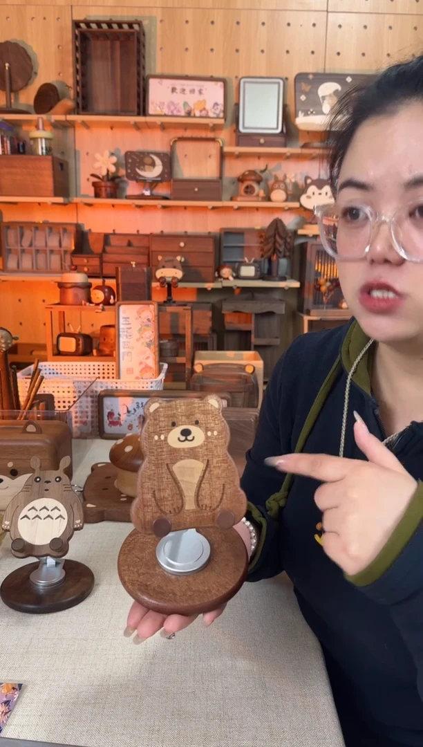 木乌檀木实木小熊手机支架