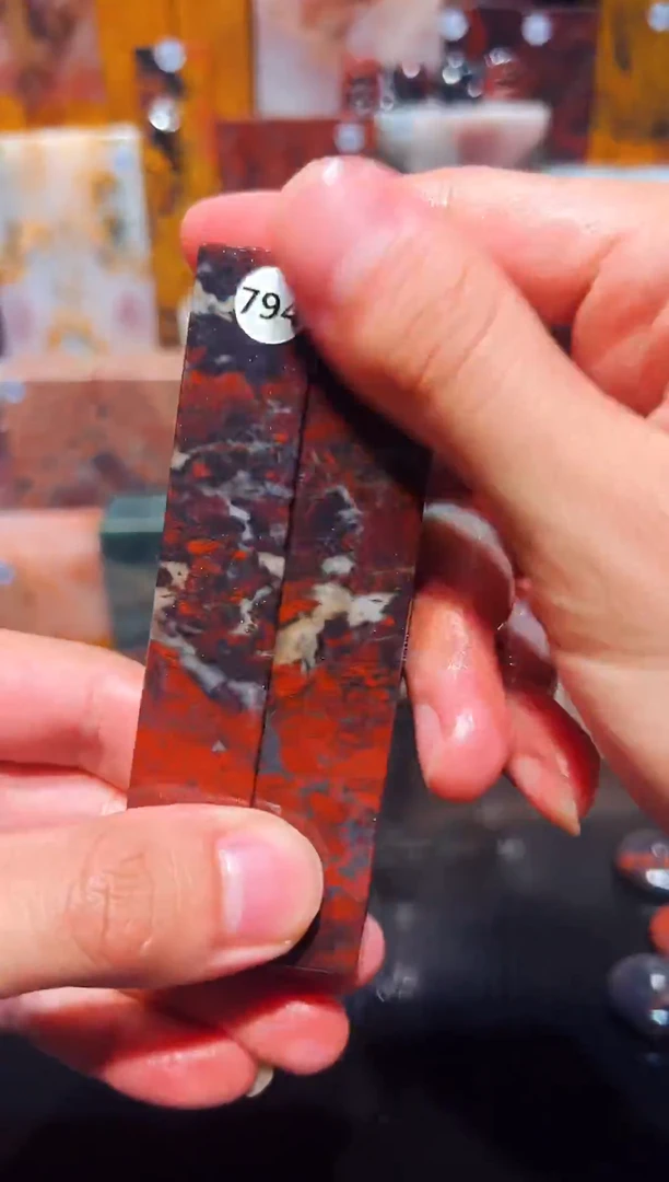 石材桂林鸡血玉原石印章